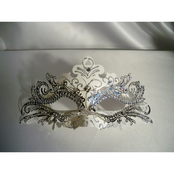 Silver mask with or on stick, bridal prom masquerade costume venetian party mask - Picture 3 of 5